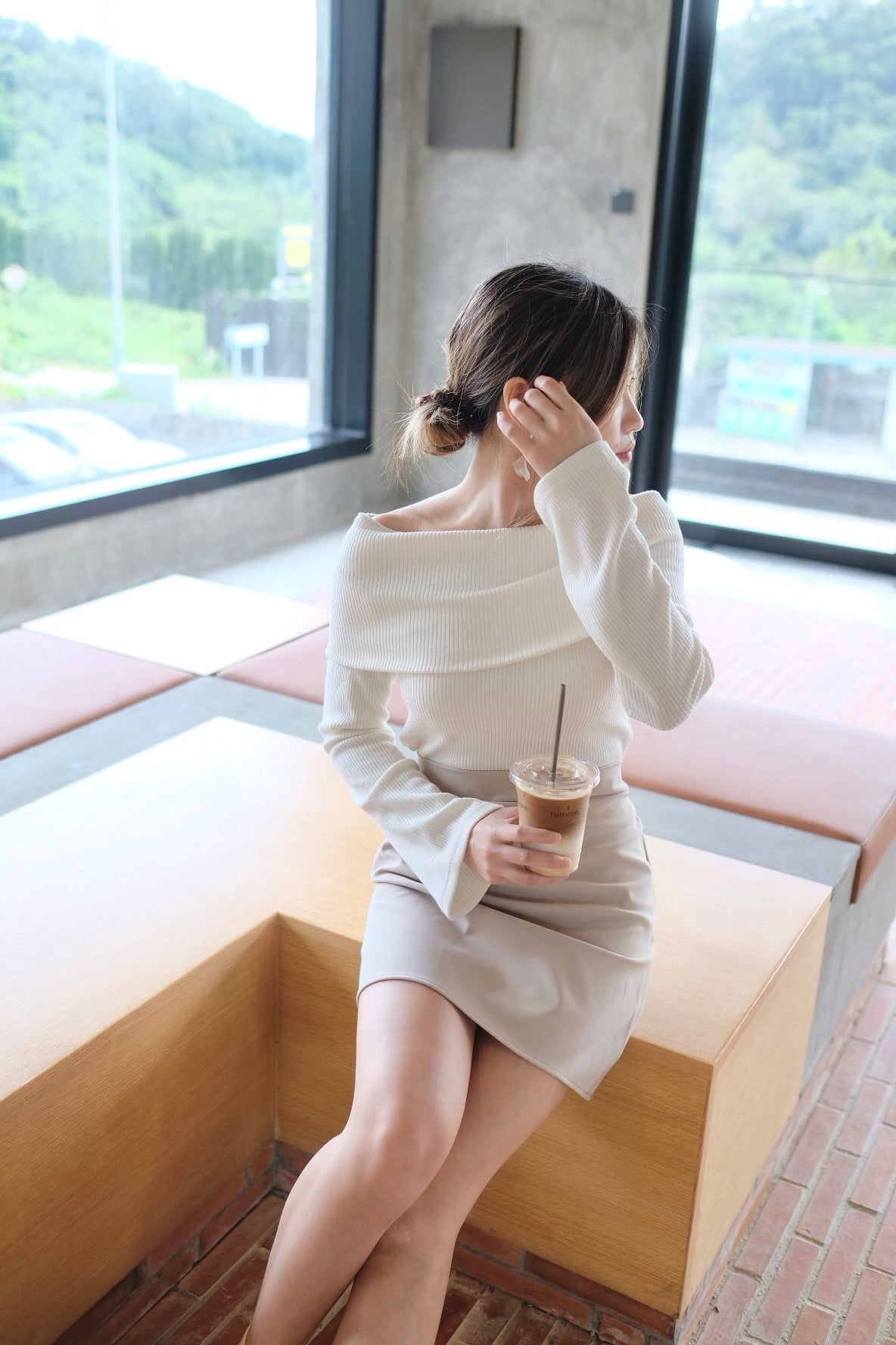 高cp值!百搭西裝短裙