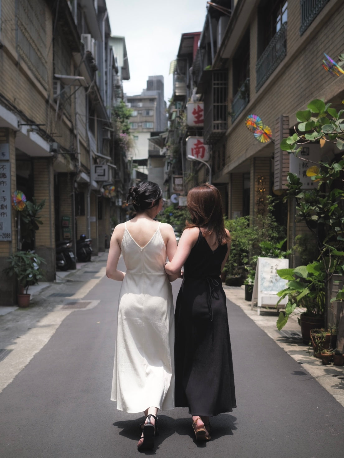 氣質之選!知性細緻入肩連身長裙