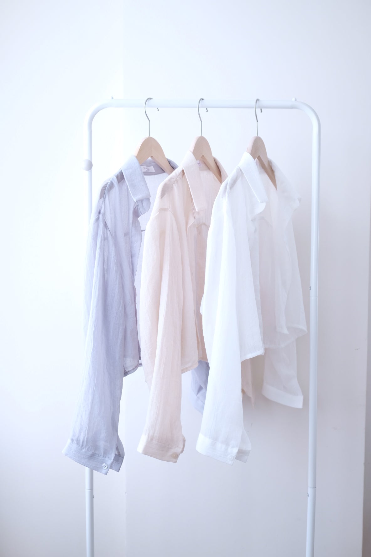 透明感!後開背透膚短版襯衫