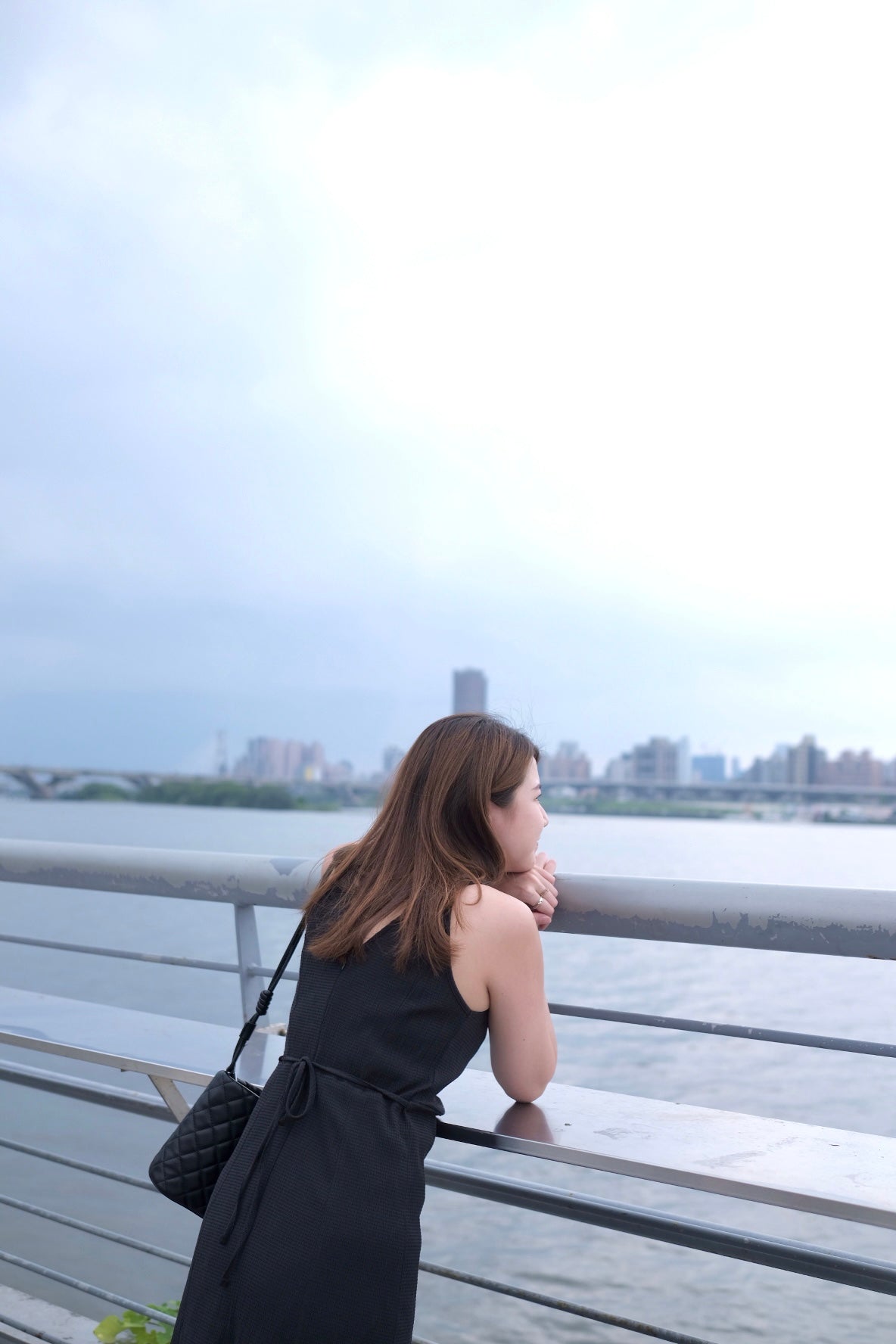 氣質之選!知性細緻入肩連身長裙