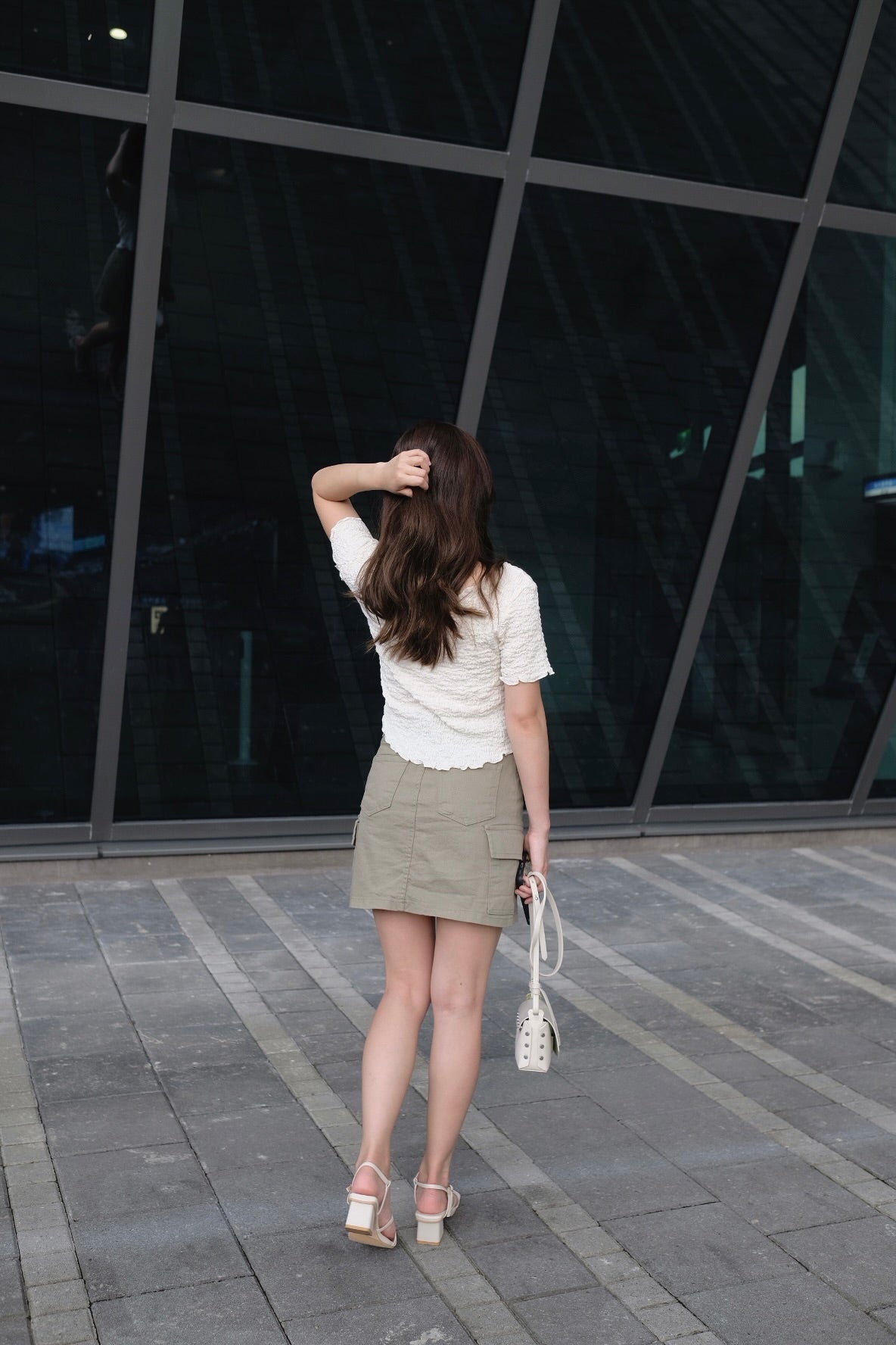 個性女孩! 皺皺交疊短版上衣