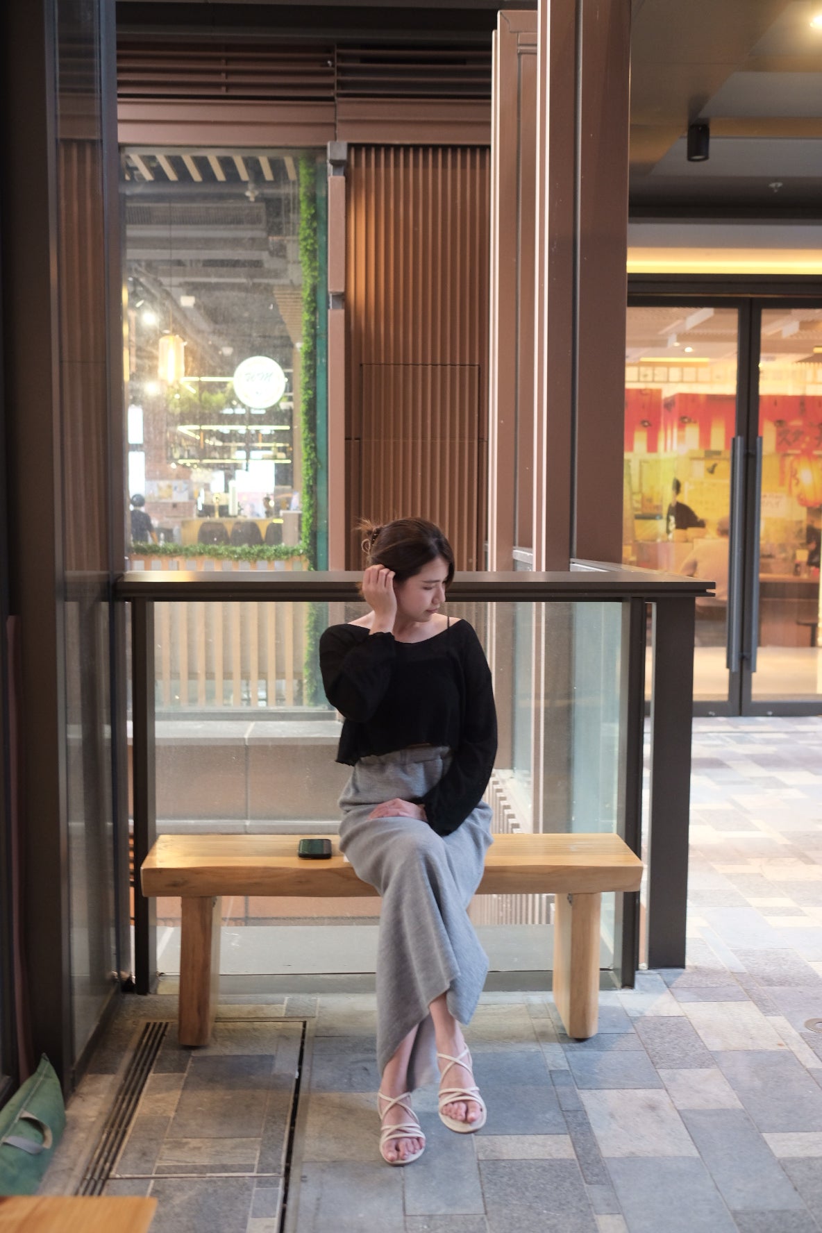 一秒長腿!垂感針織clean cut半身裙