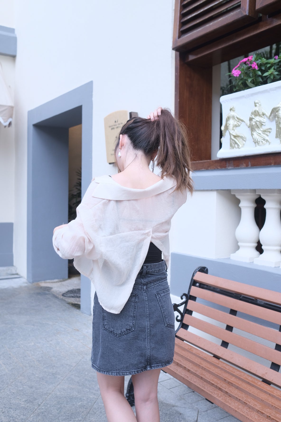 透明感!後開背透膚短版襯衫