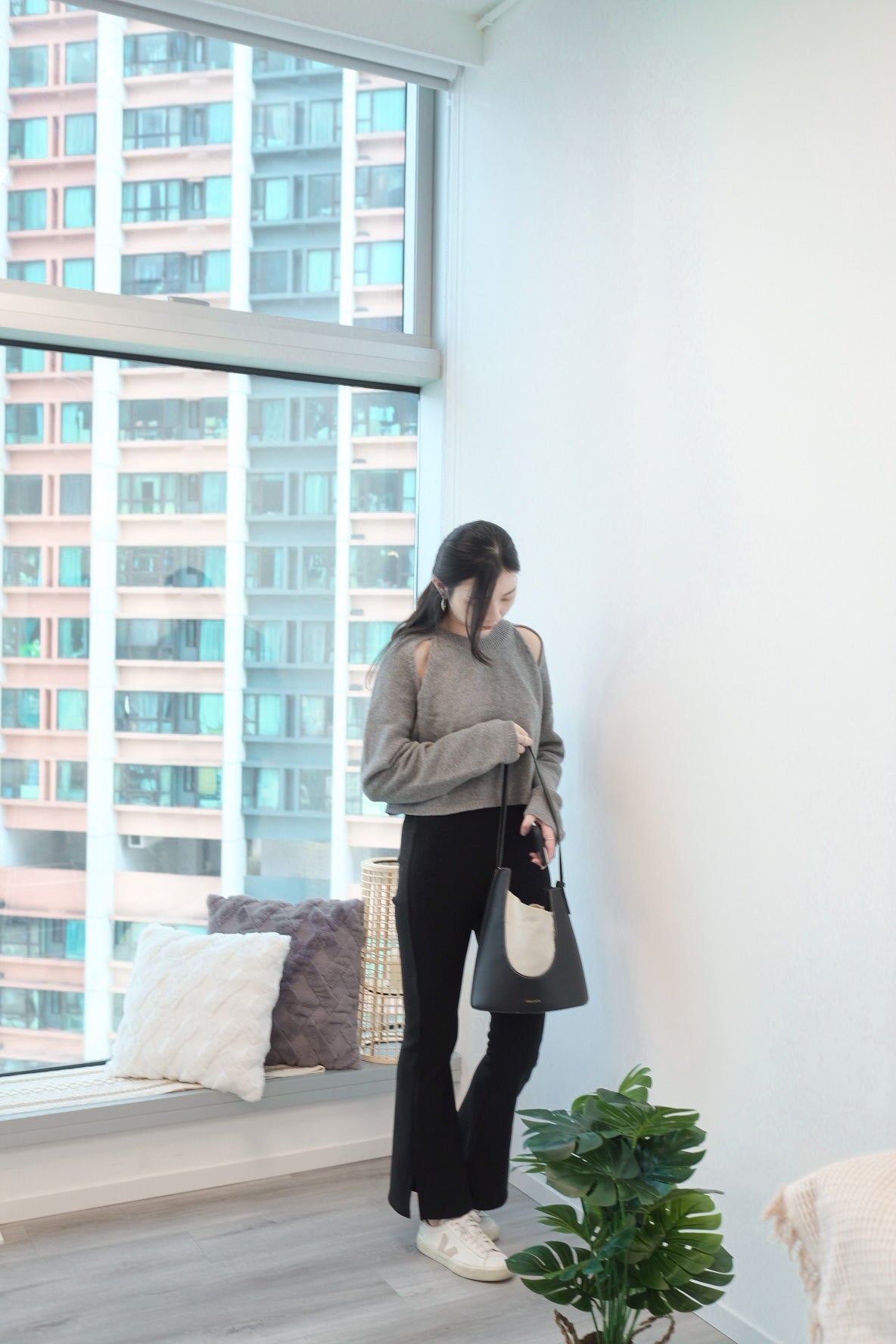 Special Design~質感三角挖肩針織毛衣