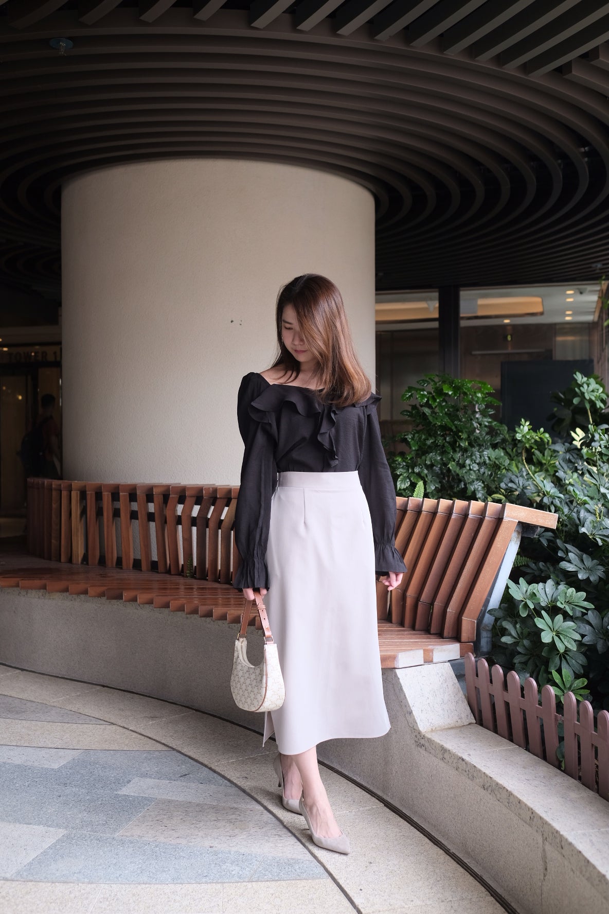 初秋必備～溫柔onni風2ways blouse